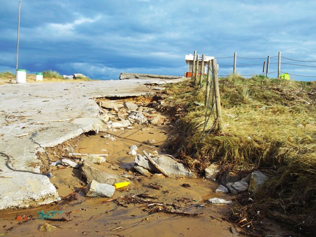 Playa de Liencres. Reparación de accesos 