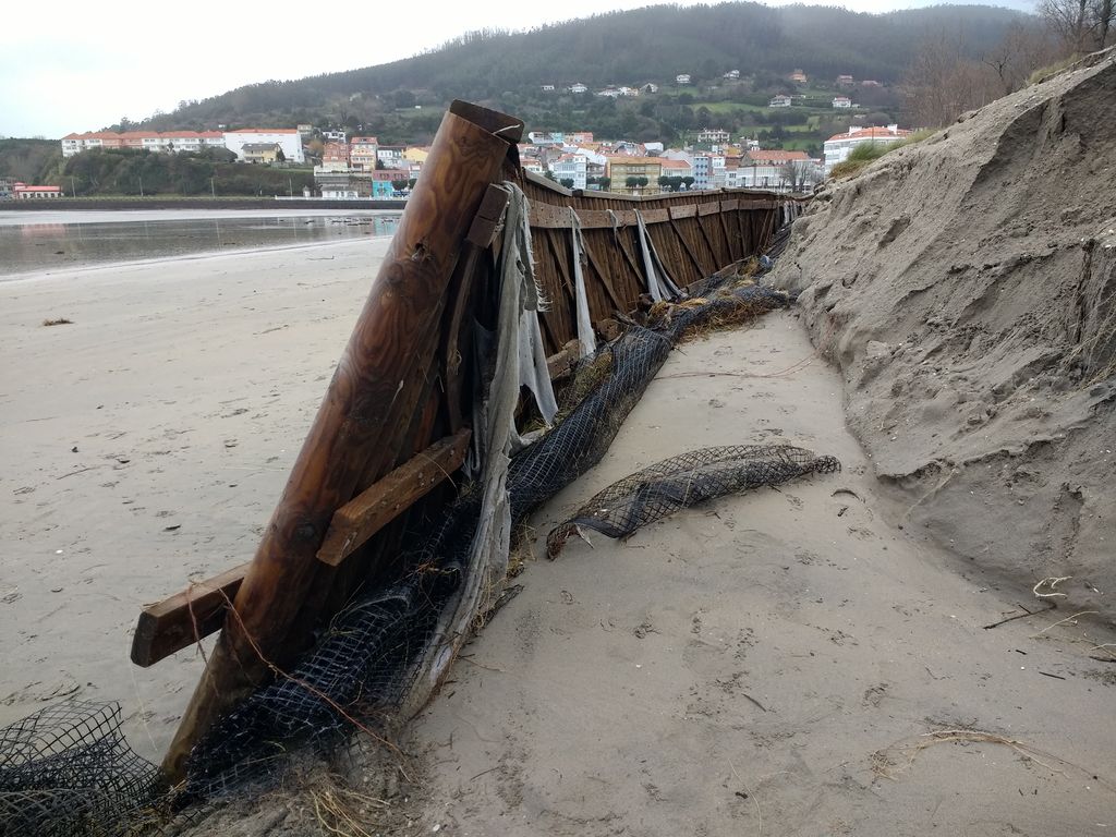 Mantenimiento y conservación V. Cedeira. Playa de la Magdalena - Mejora para la protección del DPMT (Antes de las obras)