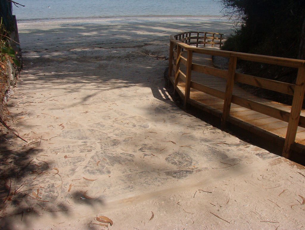 Mantenimiento y conservación 2006. Accesos a la playa de Bergondo