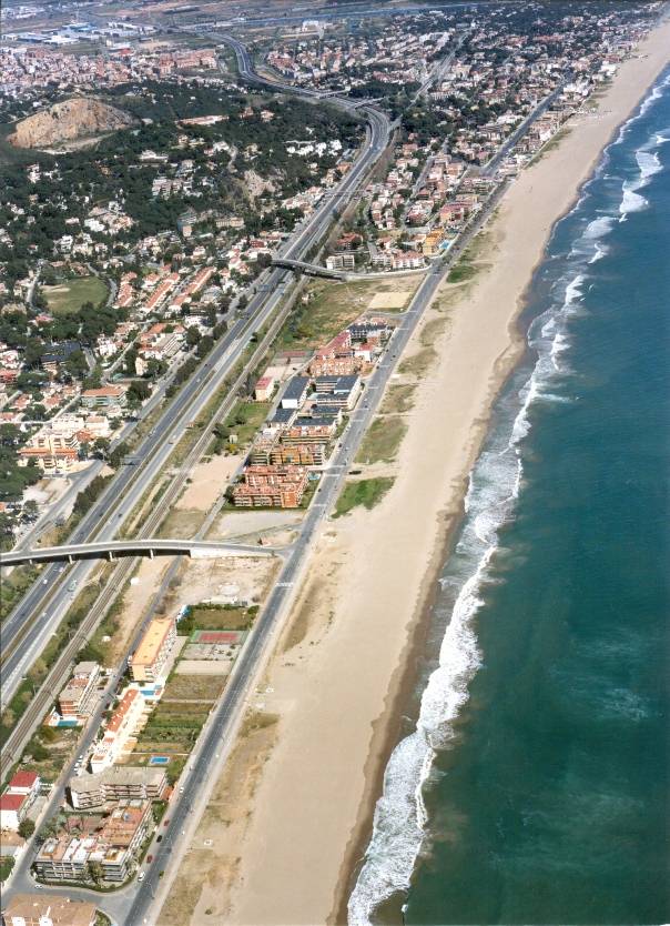 Tratamiento ambiental del frente marítimo de Castelldefels, tramo III entre Avenida República Argentina y el término municipal de Sitges