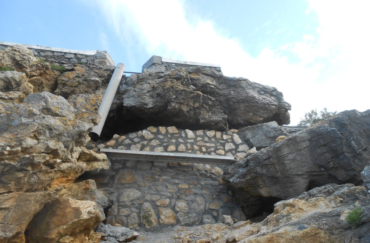 Entorno San Juan Talako. Restauración miradores-troneras en calle San Juan y Atalaya