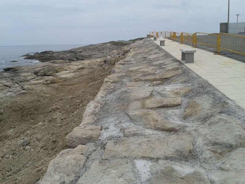 Playa A Marosa. Arreglo de la escollera de apoyo de la playa de A Marosa