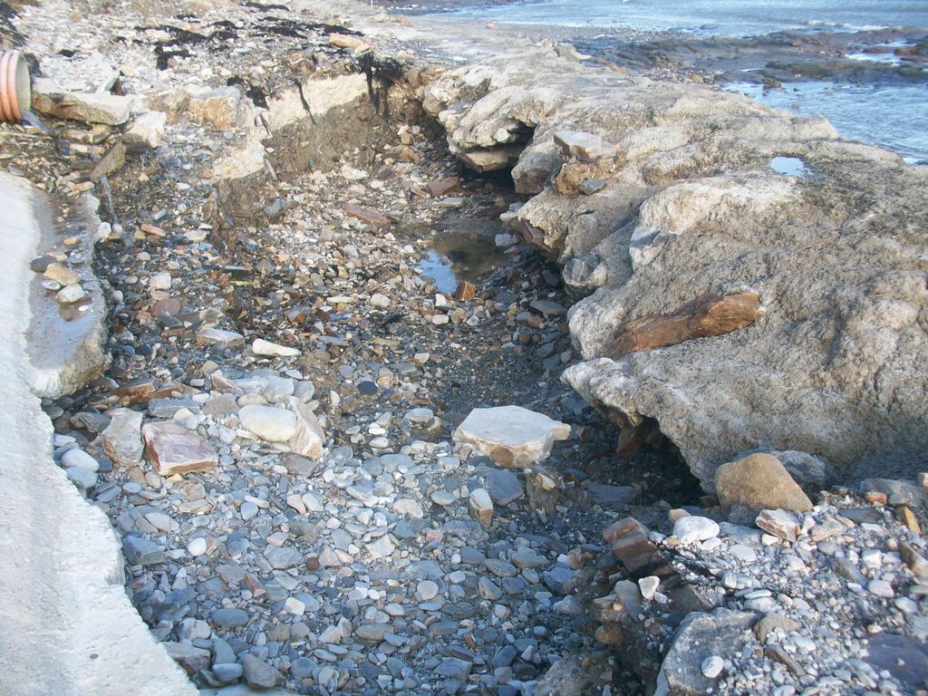 Playa de Arealonga. Construcción de escollera