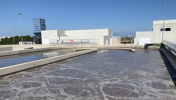 Tratamiento biológico en una de las EDAR de la Región de Murcia. Foto Ana Allende.