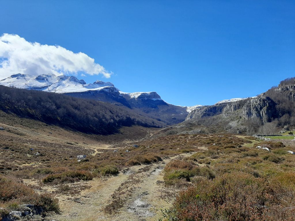 Valle de Hondojón ( valles de alta montaña en la RNS)