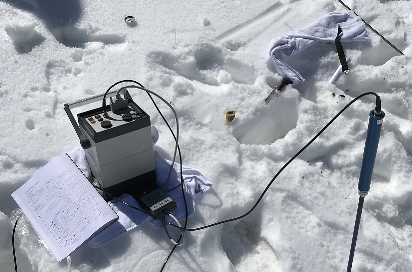 Sonda Snowfork para medición de densidad de la nieve