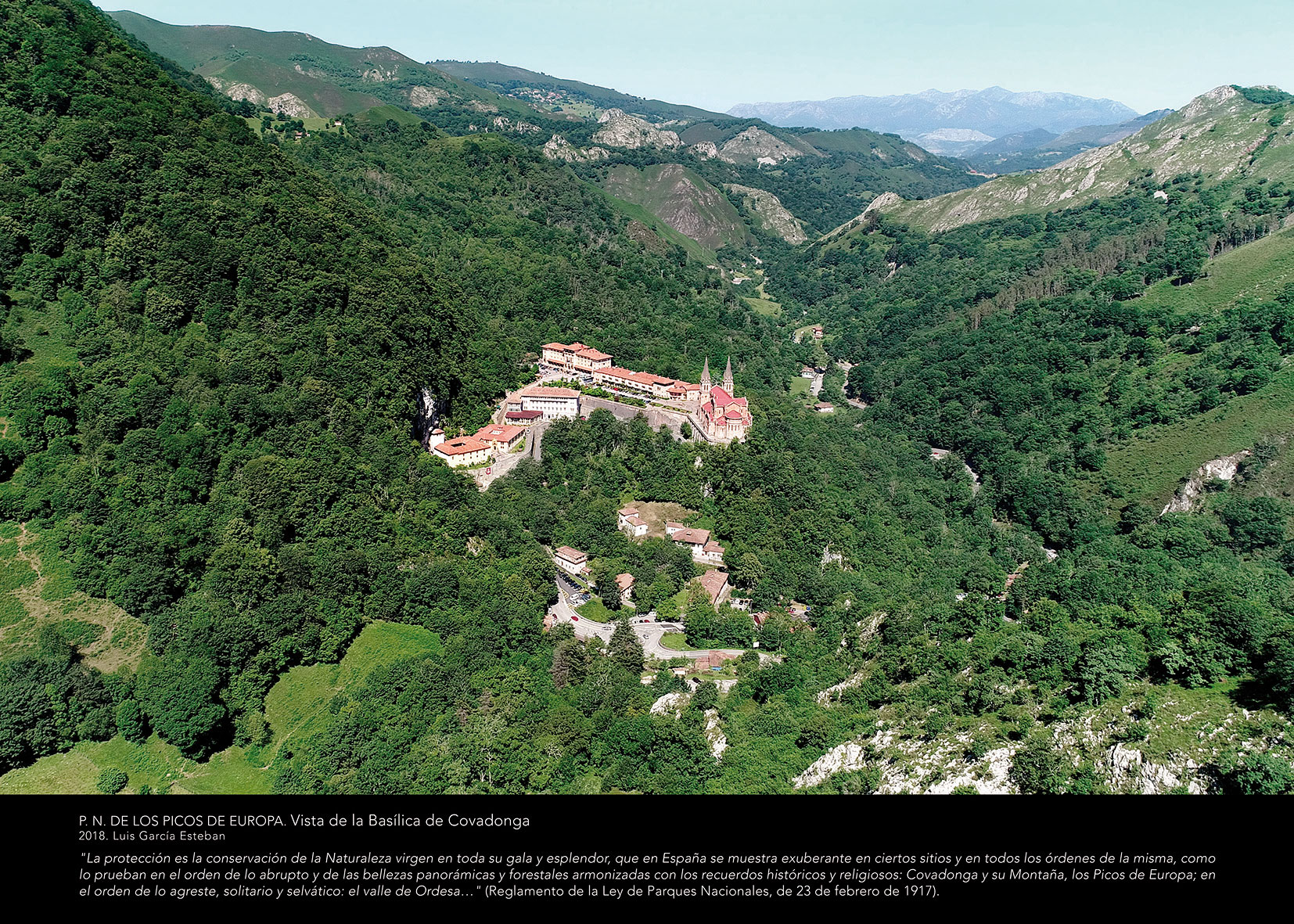 Panel Picos 15 - Vista de la Basílica de Covadonga
