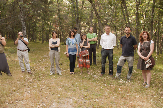 Un grupo de participantes en la zona de robledal del bosque de Valsaín