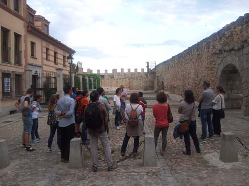 Visita a la zona del Postigo del Acueducto en Segovia