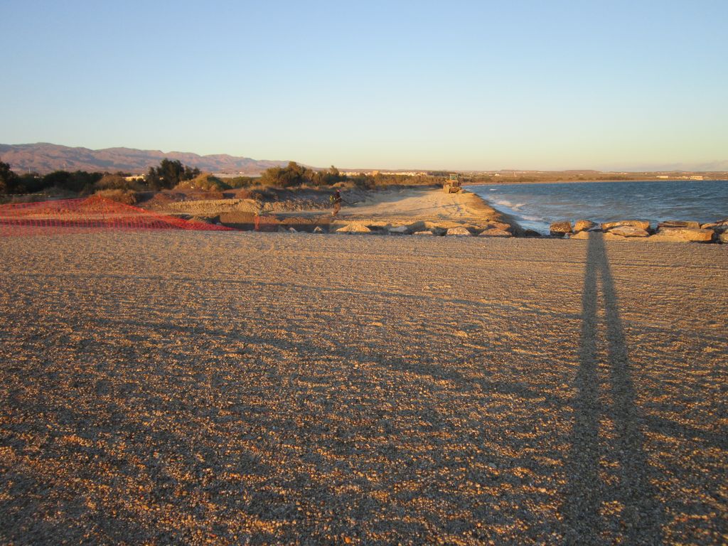 Recuperación ambiental de la playa de El Perdigal, Almería (Durante las obras)