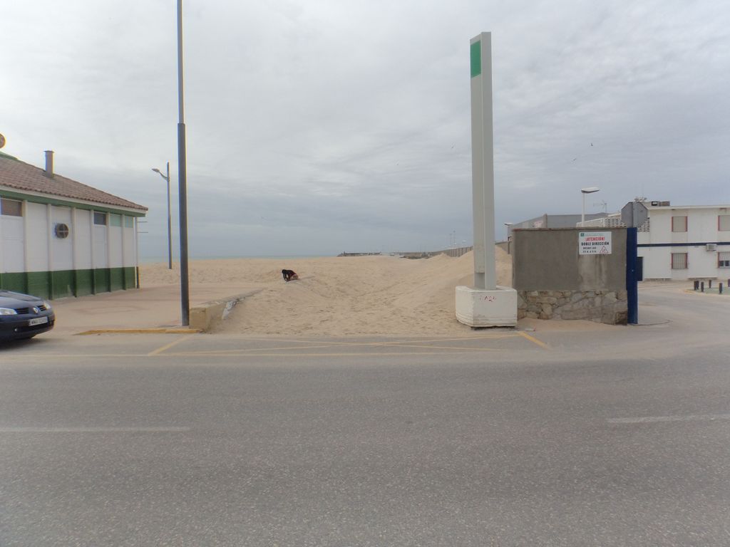 Trasvase de arena en la playa urbana de El Carmen (Antes)