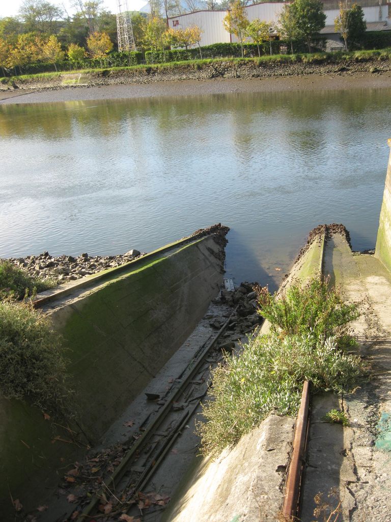 Demolición del embarcadero de Flores (T.M. Zumaia). Antes de las obras