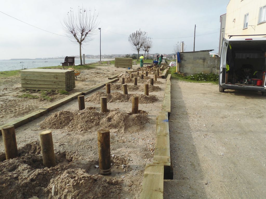 Delimitación de accesos playa de Castro, Ribeira (Durante las obras)