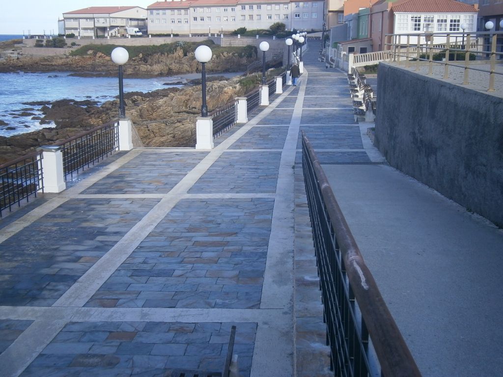 Paseo senda marítima Caión (A Laracha). Paseo peatonal 1ª fase.
