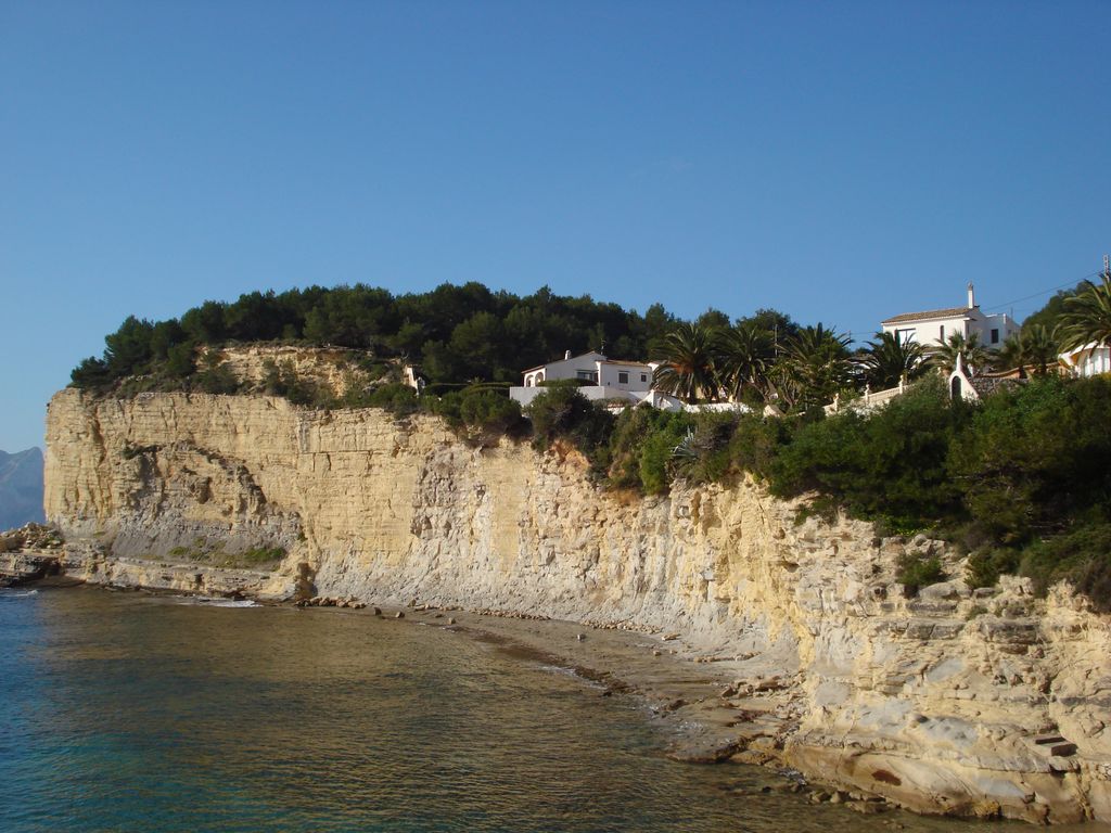 Actuaciones en la cala de l'Advocat (antes)