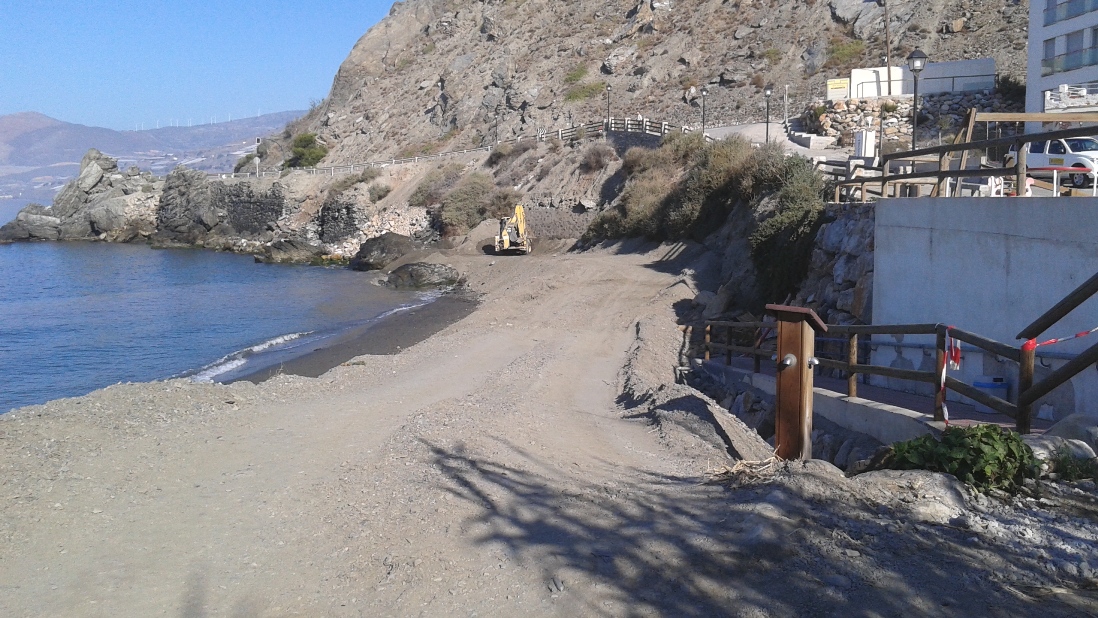 Conservación y mantenimietno del litoral de la provincia de Granada 2014. Acondicionamiento de Casarones