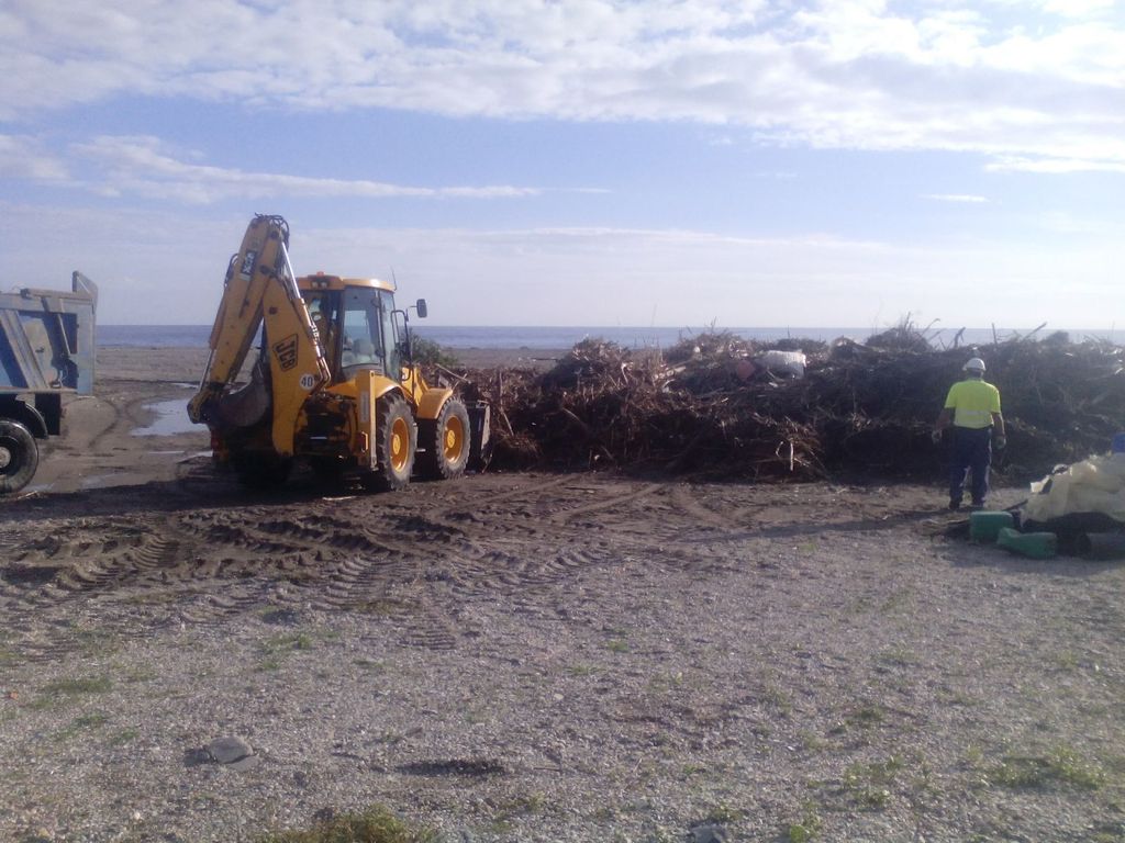 Conservación y mantenimiento 2015 (Durante las obras). Carchuna, T.M. Motril