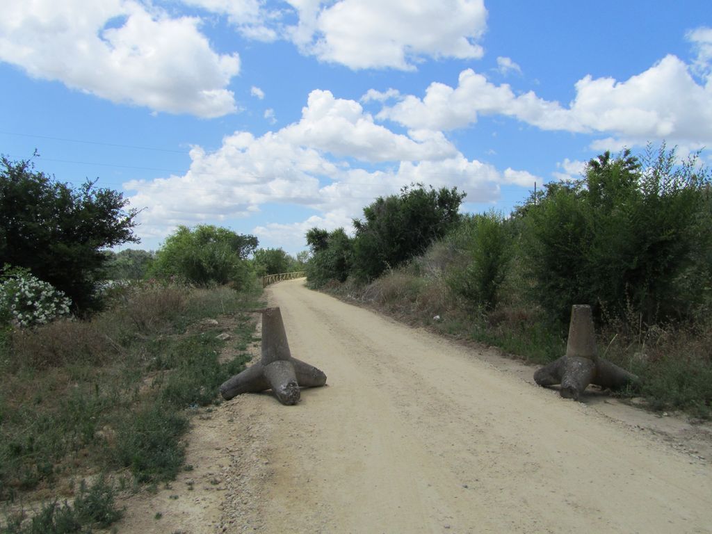 Después de las obras (Sendero en Alcalá del Río (T.M. Alcalá del Río))