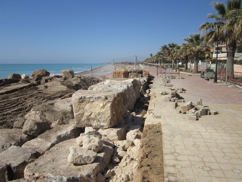 Mantenimiento y conservación de la costa de Castellón (Almenara) - Durante de las obras