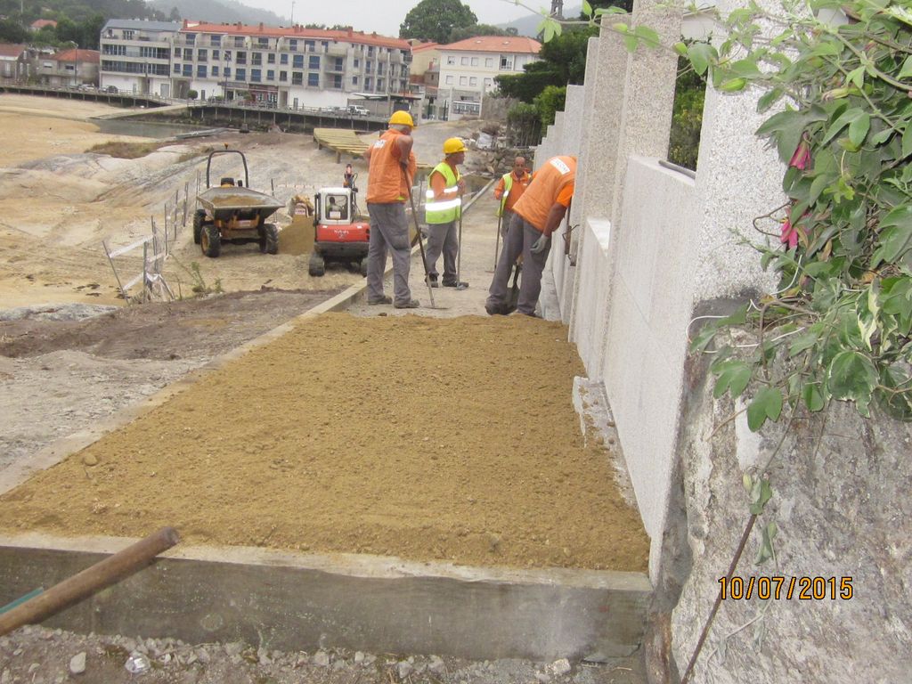 Senda de conexión entre Vilariño y Aldán (T.M. de Cangas). Durante las obras