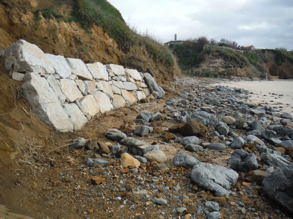 Acondicionamiento de taludes de la playa de O Vilar (T.M.  de Ferrol). Después de las obras