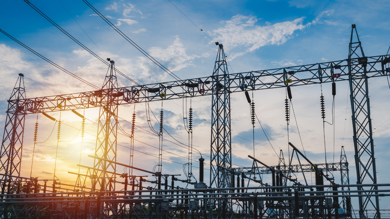 Imagen del artículo El MITECO tramita por la vía de urgencia una propuesta de Real Decreto para reforzar el sistema eléctrico