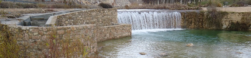 Escala para peces construida en el proyecto de mejora del río Ucero. Provincia de Soria. CH Duero.
