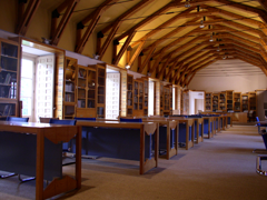 Biblioteca de la Fundación Centro Nacional del Vidrio. Real Sitio de San Ildefonso (Segovia)