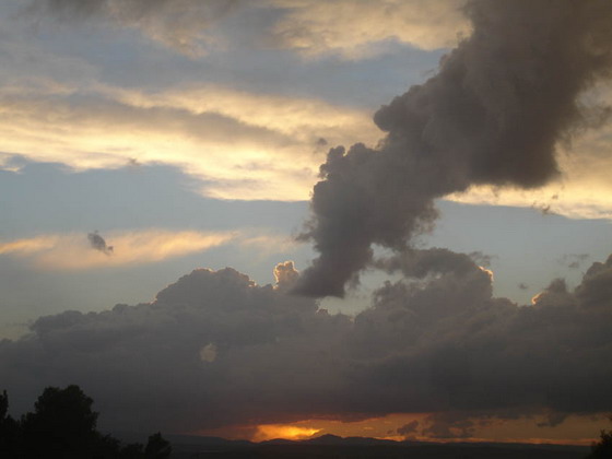 Tornado en el cielo