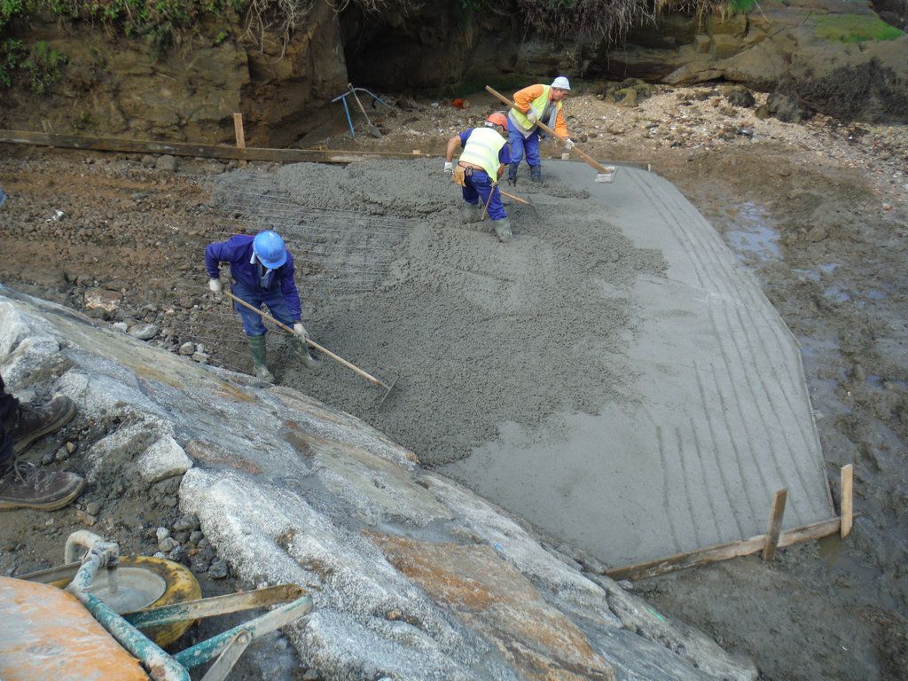 Regeneración del borde litoral en la Ensenada de Santa Lucia