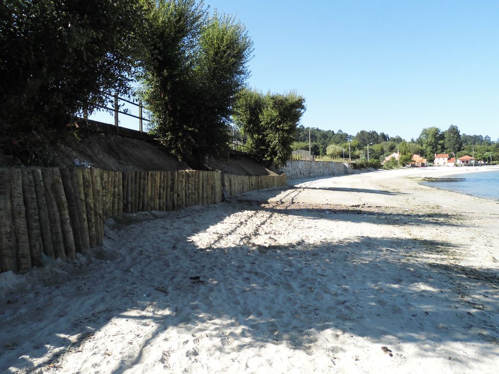 Playa de Boa. Reparación y consolidación de las pasarelas de acceso a la playa