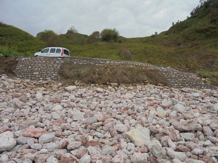 Playa de Andrín. Reparación planta en acceso a playa