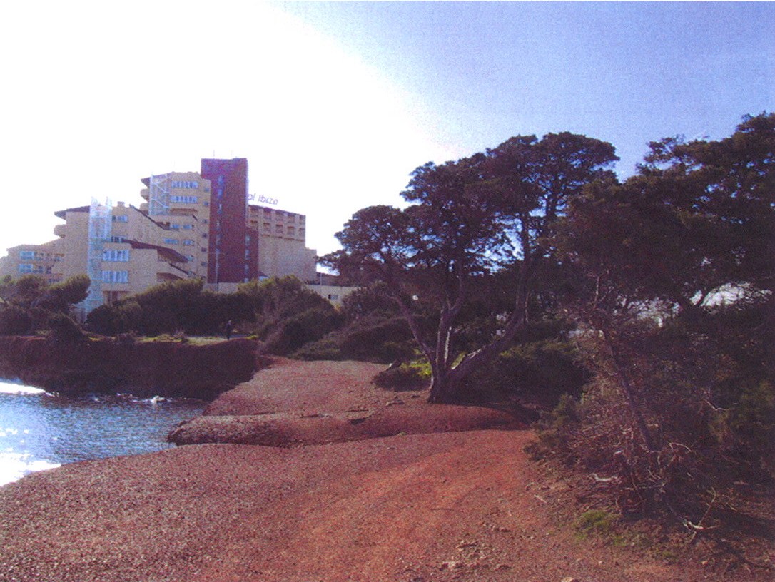 Remodelación y tratamiento del borde litoral de Cas Capita (Santa Eulalia del Río, Ibiza)