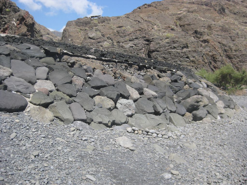 Reposición de escollera del extremo norte de la playa de La Caleta (Hermigua, La Gomera)