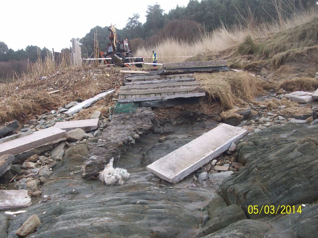 Playa de Baleo. Avería en los accesos