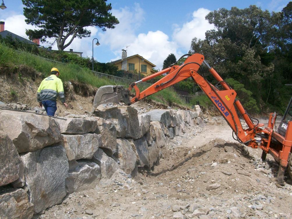 Playa de Seiramar. Reparación de escollera y murete