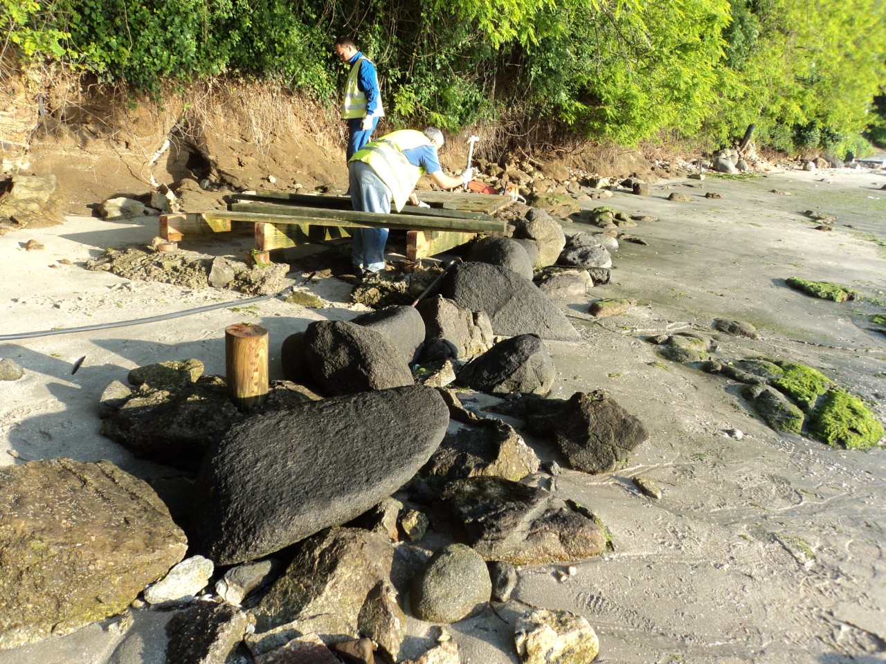 Reparación de accesos en la playa de Videira
