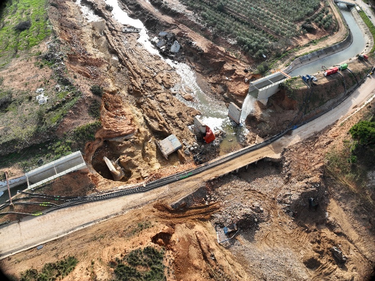 Reparación del canal Júcar-Turia en la rambla de la Horteta (Valencia)