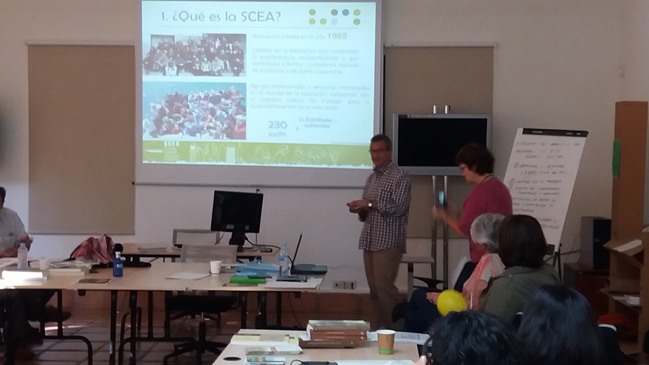 Lluís Pagespetit presentando el Consell d´Centres d´Educació Ambiental de la SCEA