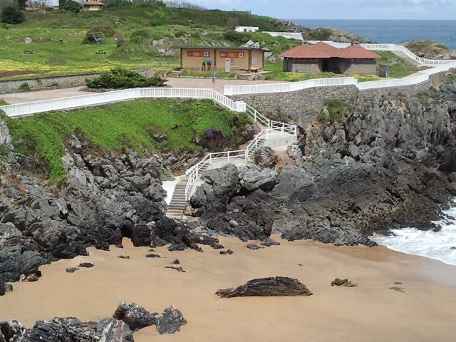 Reconstrucción de acceso peatonal