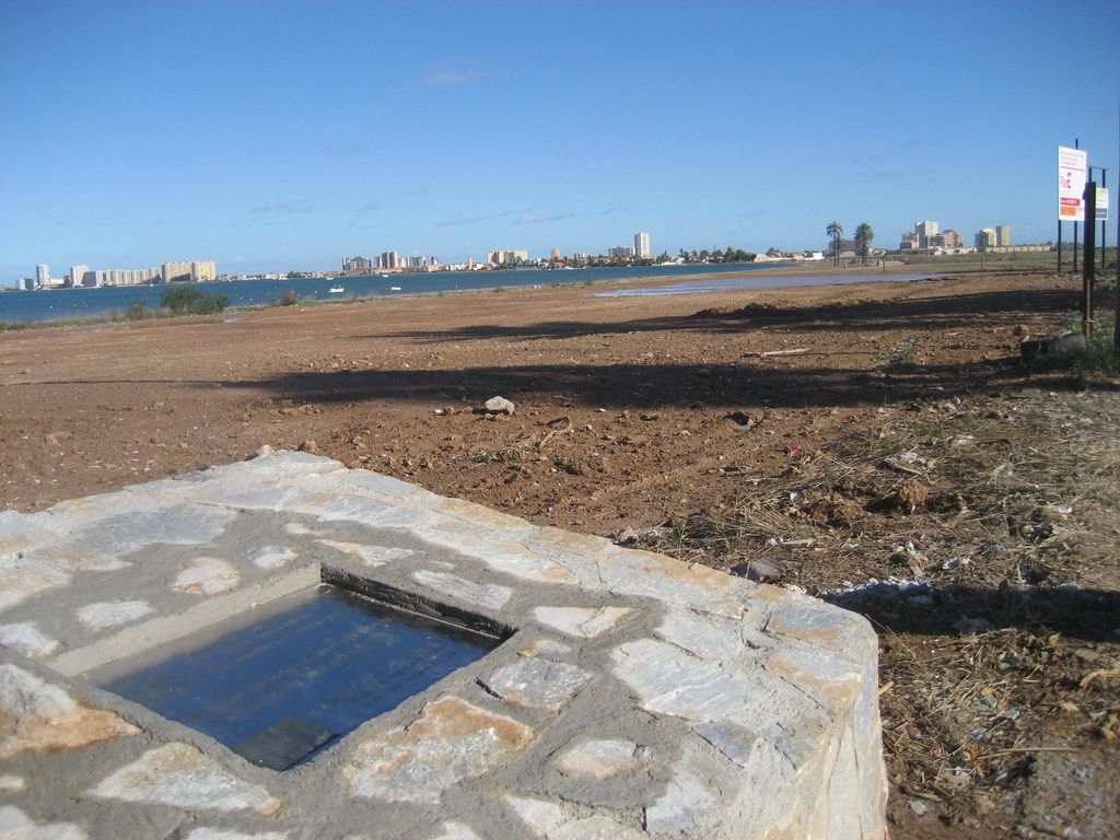 Proyecto de demolición de edificio de 80 viviendas en playa Honda