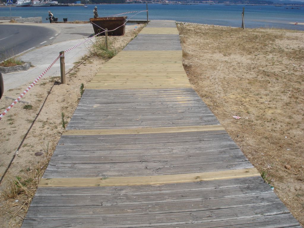 Mantenimiento y conservación 2015. Reparación de pasarelas de acceso a la playa del Arenal