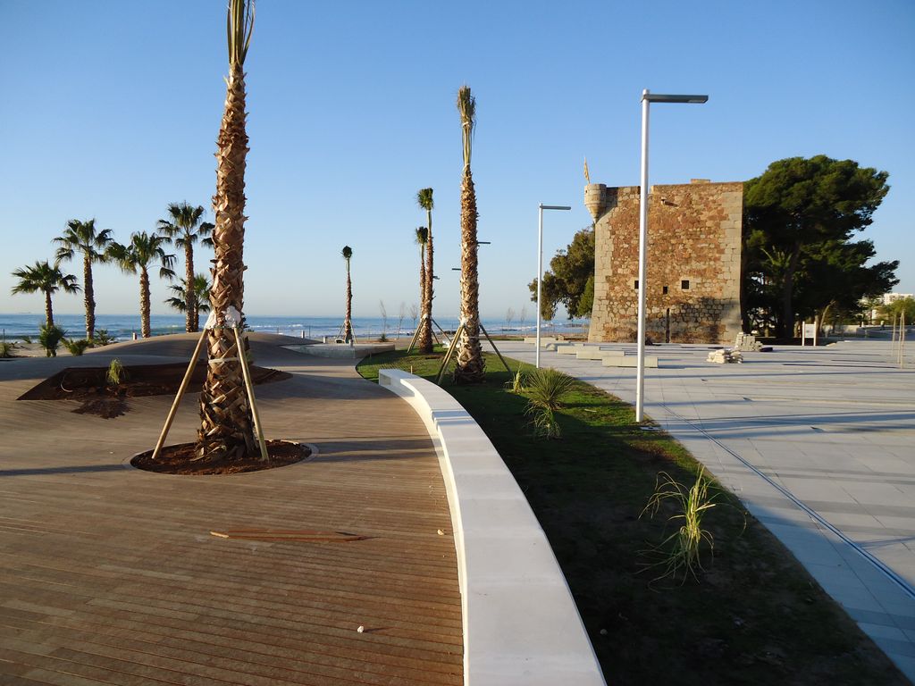 Accesibilidad y ordenación del uso público de la zona de la playa de la Torre de San Vicente