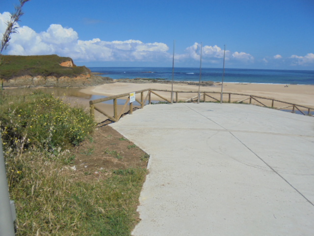 Playa de Serantes. Reparación acceso