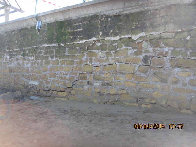 Protección de otros huecos del muro de costa en el paseo marítimo de Zarautz en evitación de desplomes inesperados
