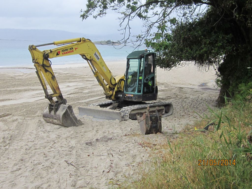Redistribución de arena en la playa de Lapamán