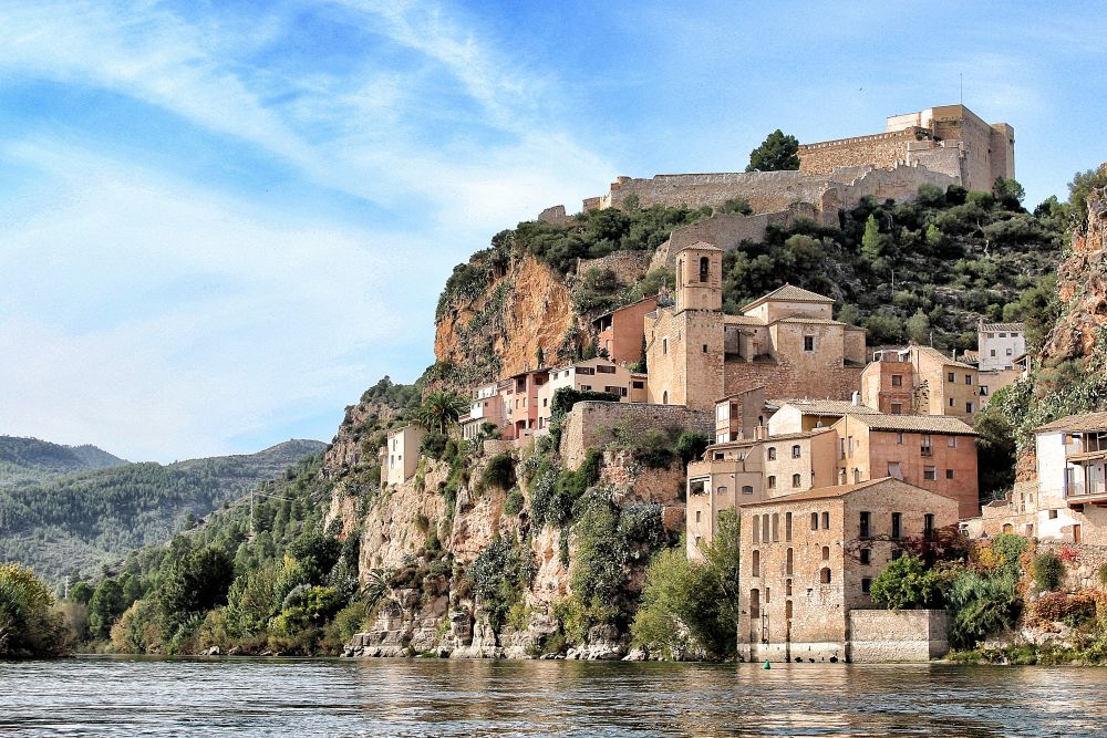 Terres de l'Ebre - castle Miravet Consell Comarcal Ribera d'Ebre