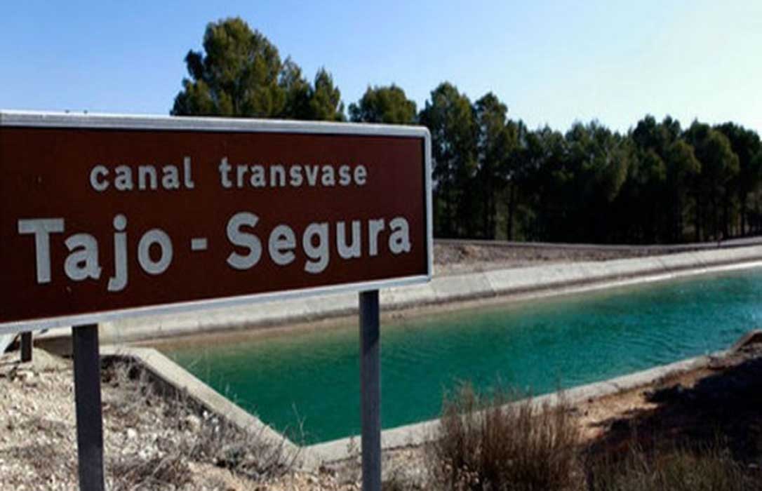 Transvase Tajo SeguraTrasvase Tajo-Segura: continúan las obras en el embalse de La Bujeda para reparar la avería existente 