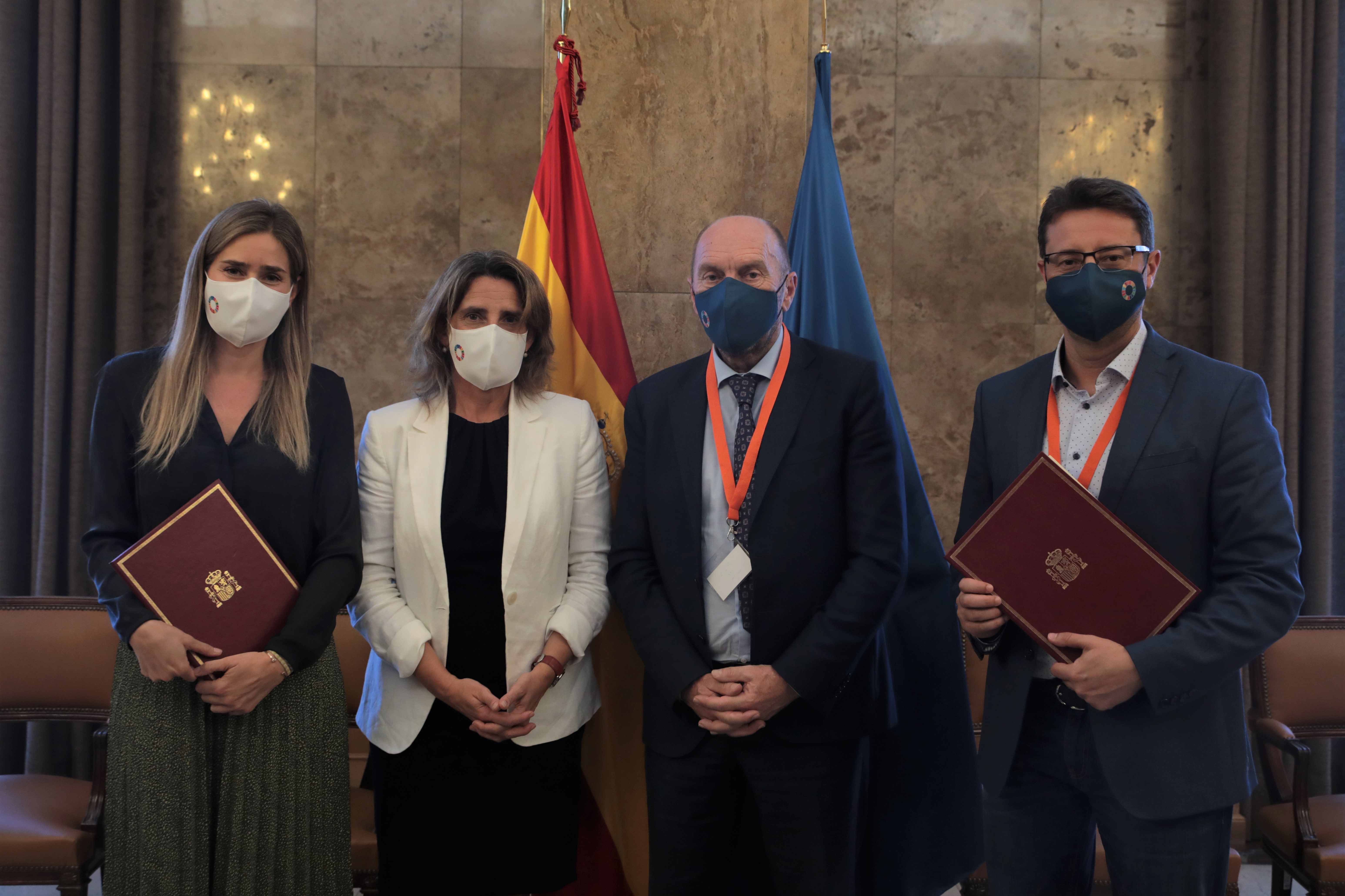 20210928_01 El MITECO y el Gobierno de Asturias firman el convenio que agilizará la restauración de zonas mineras