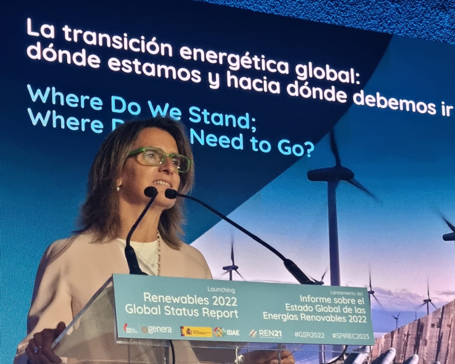 Teresa Ribera presentación Informe REN21La vicepresidenta Teresa Ribera presenta con REN21 el informe sobre el Estado Global de las Energías Renovables 2022